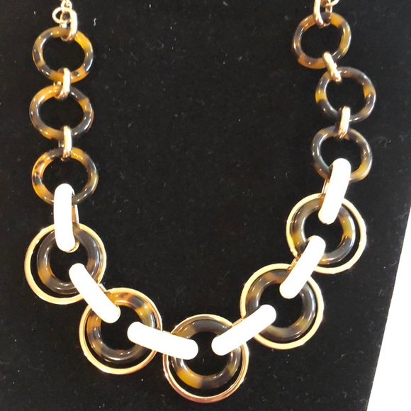 🎉HP🎉 Talbots tortoise/ivory long links necklace - Picture 2 of 8